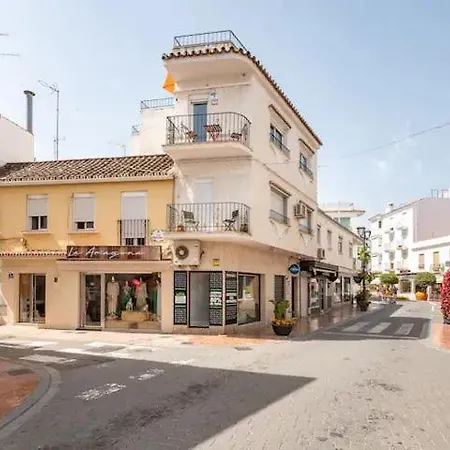 Apartmán Astor Centro. 360 Roof Terrace. Epicentre Old Town Estepona
